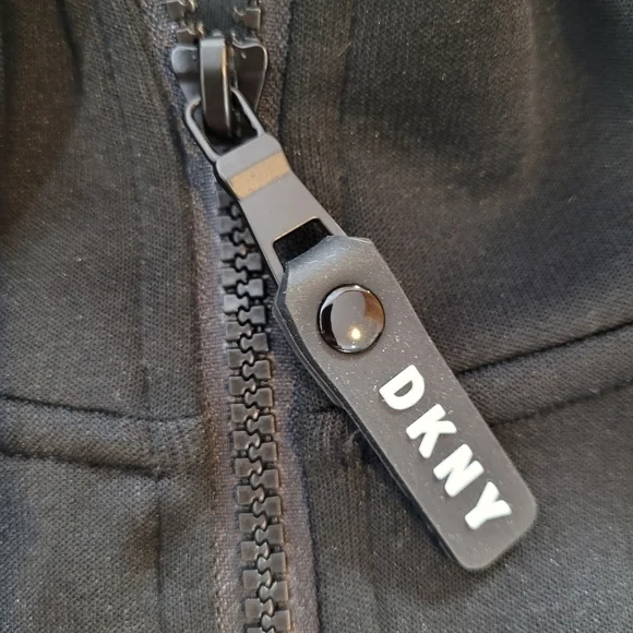 DKNY Sport Colorblock 1/2 Zip Pullover - Size S - Picture 13 of 13